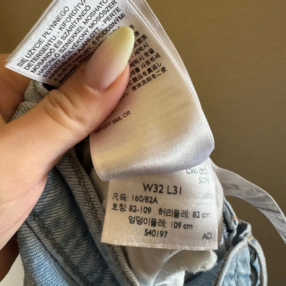 Levi's 70s high slim straight light‎ jeans size 32 light wash - Picture 7 of 9